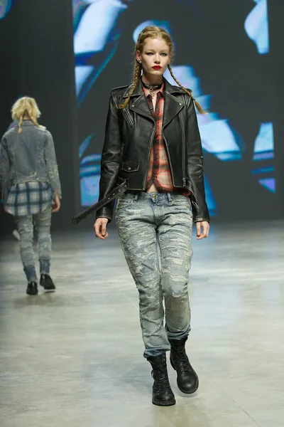 Look 42